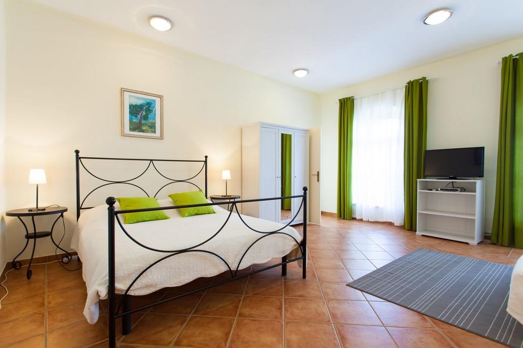 Apartments Garden Motovun Rom bilde